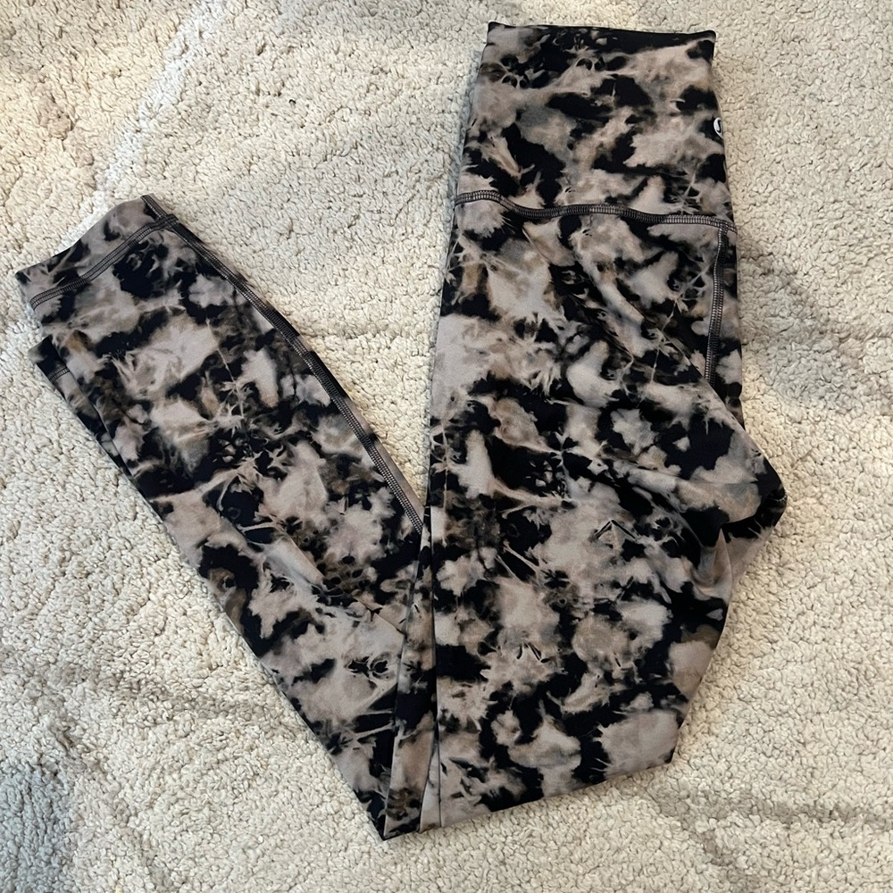 Lululemon Wunder Train, 28” High Rise Tight, Size 6, Dispersed Light Raw Linen